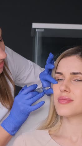 procedimiento de inyección facial