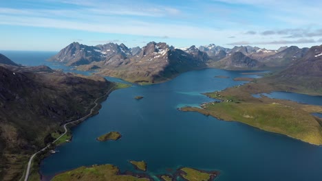 Imágenes-Aéreas-Hermosa-Naturaleza-Noruega.