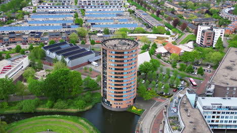 Aerial-video-of-residential-area-of-Amersfoort-Nieuwland,-The-Netherlands