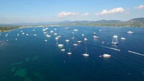 Aerial-view-of-the-old-harbor-of-Golfe-de-Saint-Tropez-with-luxury-yachts