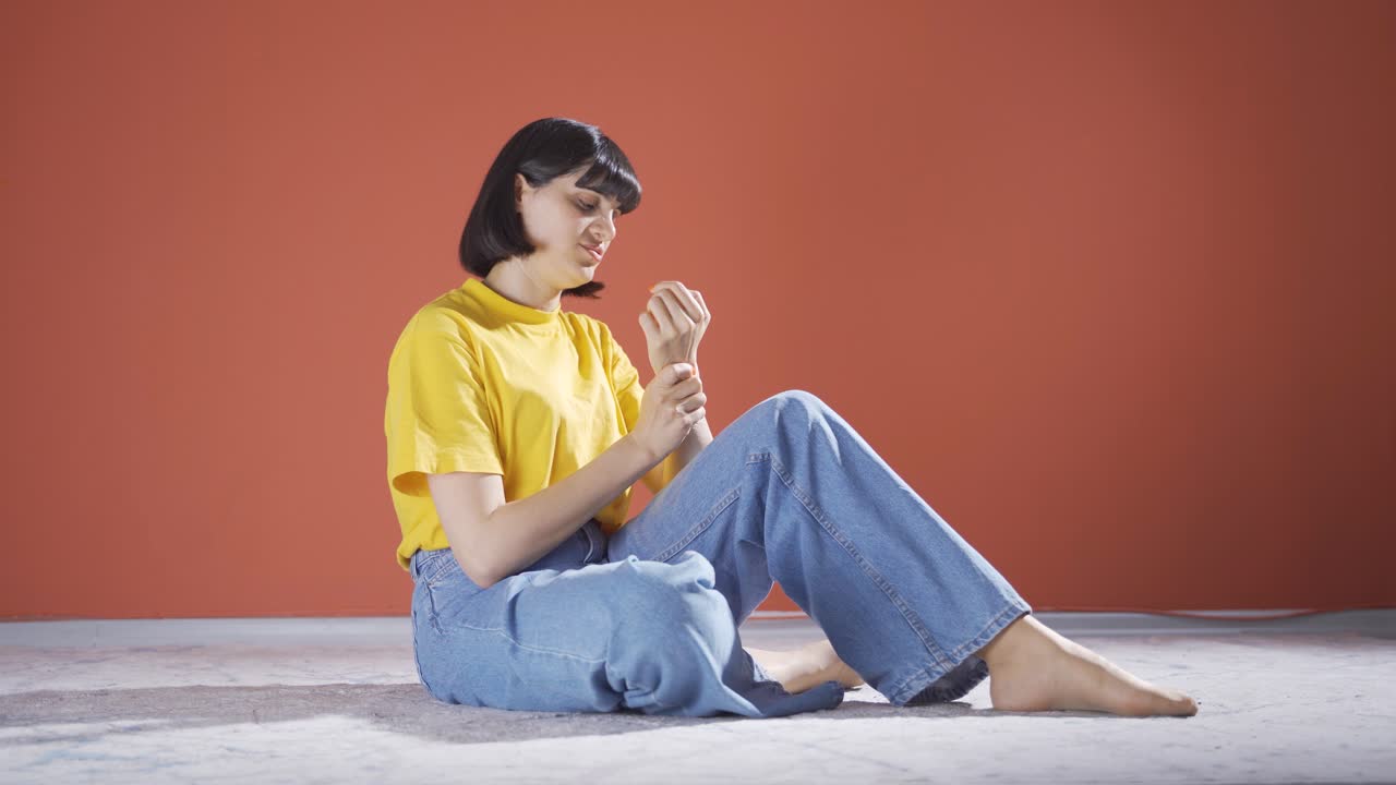 나쁜 기분을 느끼는 여자