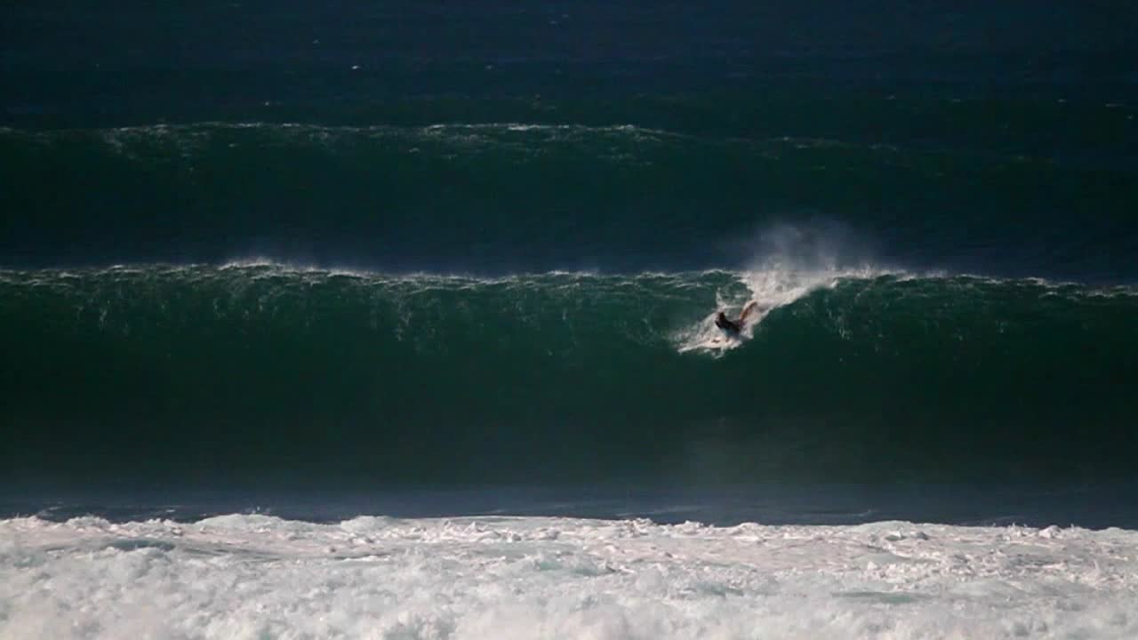 surf hawaiano de olas grandes 2