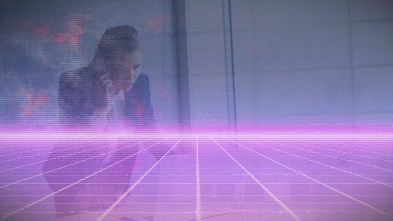 animación de un patrón de cuadrícula iluminada sobre una mujer de negocios caucásica hablando por teléfono celular en la oficina