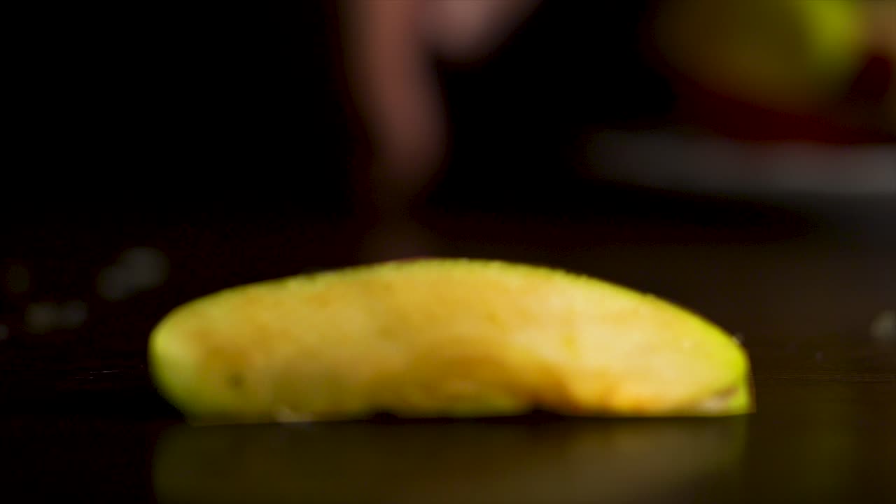 잘라진 사과 의 클로즈업