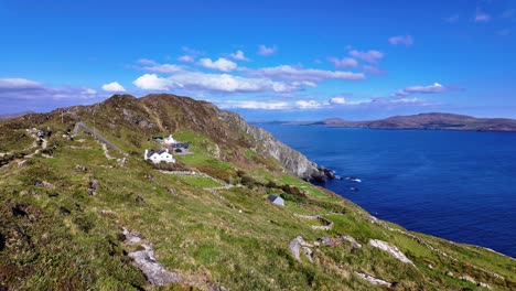 ireland epic locations remote farmstead on beautiful surroundings sheeps head peninsula in west cork on a stunning day