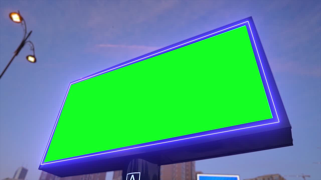 cartel de pantalla verde en la vida urbana, la ciudad. panel de publicidad en blanco, banner para el marketing. clave de croma signo vacío.