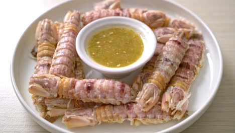 steamed crayfish or mantis shrimps or stomatopods with spicy seafood sauce