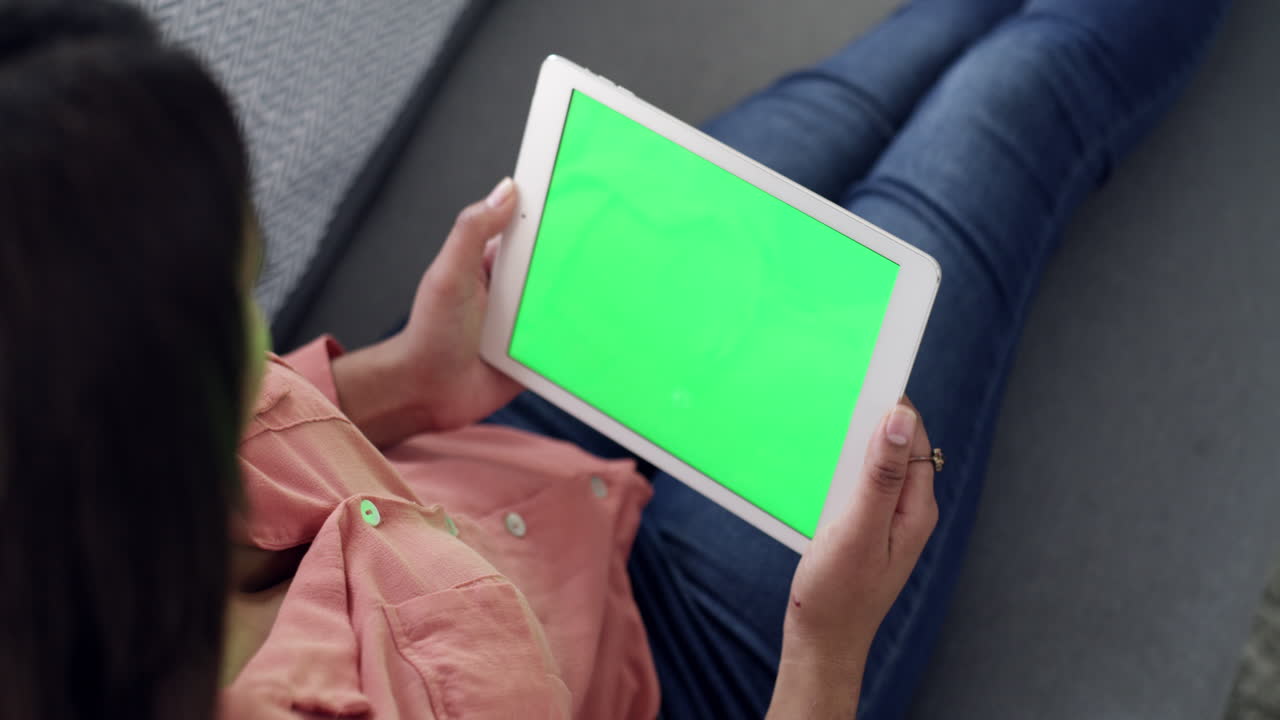 온라인 동영상을 보고 있습니다.