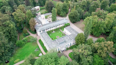 Königspalast-In-Berlin-Umkreist