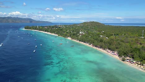 Gili-Trawangan-Desde-Arriba,-Una-Hermosa-Isla-Paradisíaca-Con-Agua-Turquesa-Y-Playa-De-Arena-Blanca-En-Indonesia