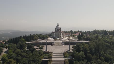 Toma-De-Establecimiento-Del-Santuario-De-Sameiro-En-Espinho-Portugal