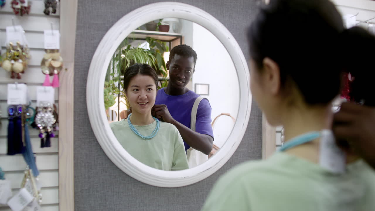 가게에 있는 친구