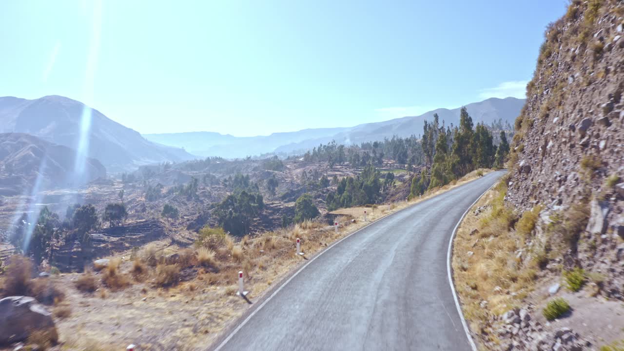 마카 지구 항공 샷, 페냐 블랑카 터널, 콜카 밸리 루트