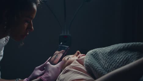 eyebrow treatment session