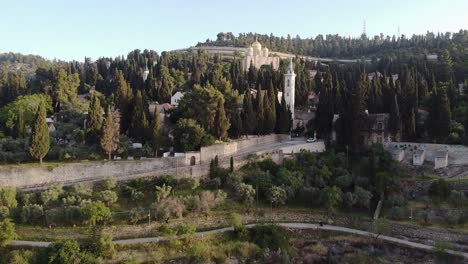 la hermosa iglesia rusa en jerusalén