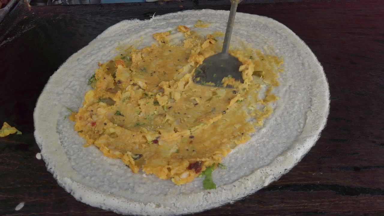 un manjar popular del sur de la india, el dosa es un delicioso alimento de confort