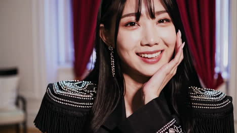 beautiful asian woman in fashionable outfit