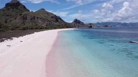 desde el aire: playa tropical en indonesia