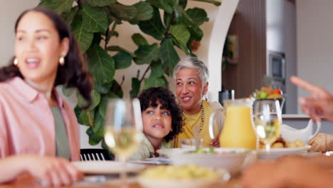 Happy-family,-grandfather-or-clapping-for-food