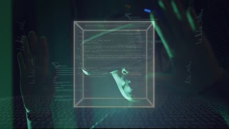 animación de cubo giratorio con procesamiento de datos sobre el hombre asiático en auriculares vr
