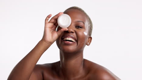 Cuidado-De-La-Piel,-Crema-Facial-Y-Mujer-Negra-Feliz