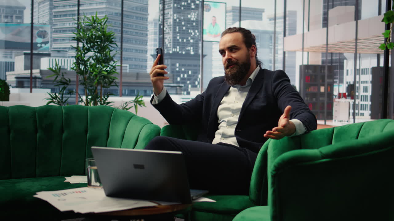 Vertical Video Empowered proud director congratulating his team on video call