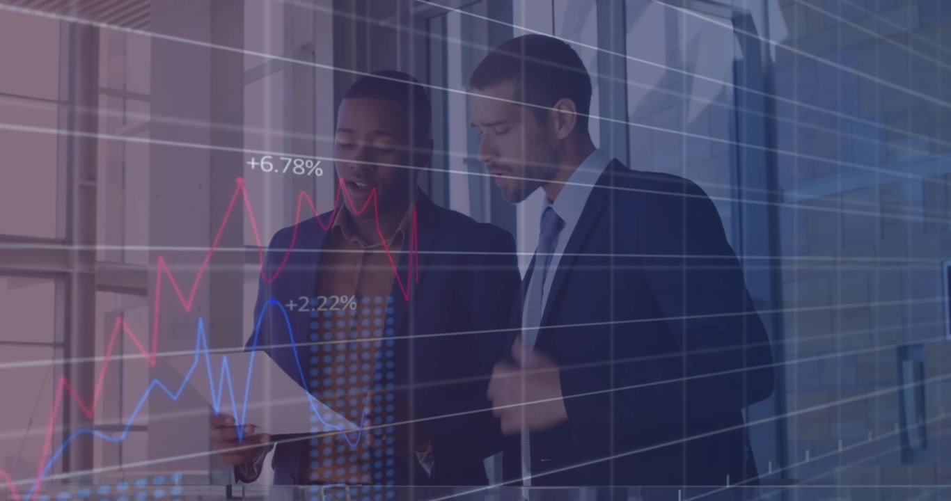Animazione di elaborazione di dati finanziari su due professionisti di etnie diverse