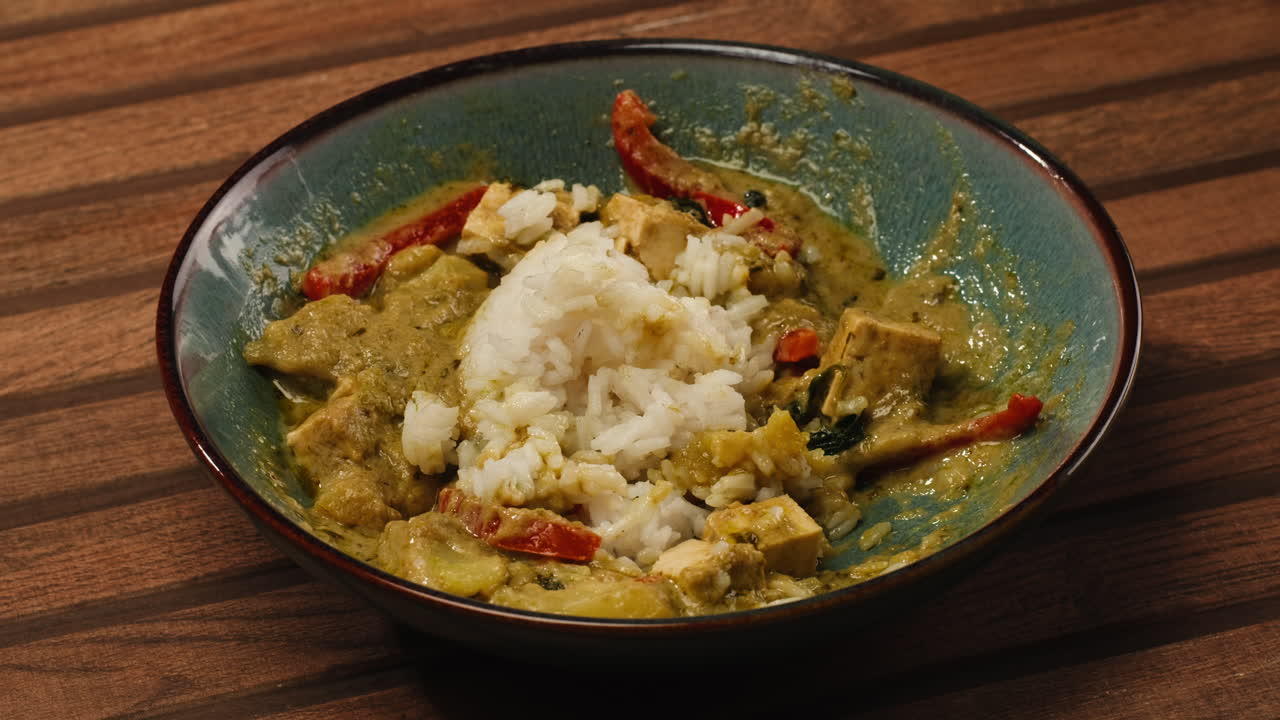 Green curry with rice