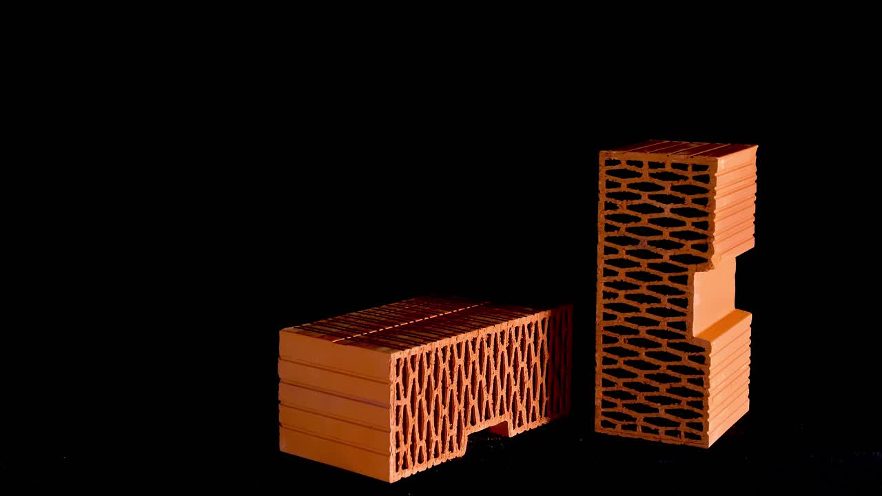 공허한 오렌지 벽돌