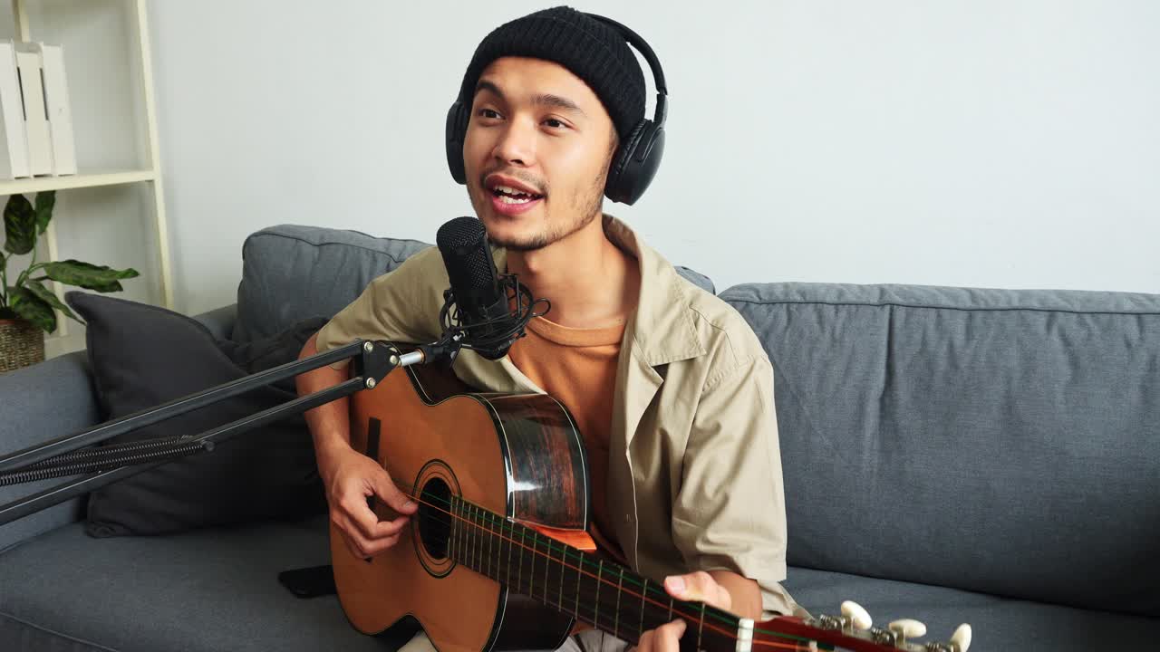 Musicians are enjoying playing music while live streaming at home