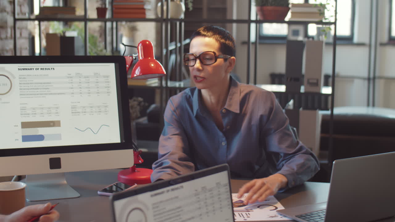 reunión de negocios en una oficina moderna