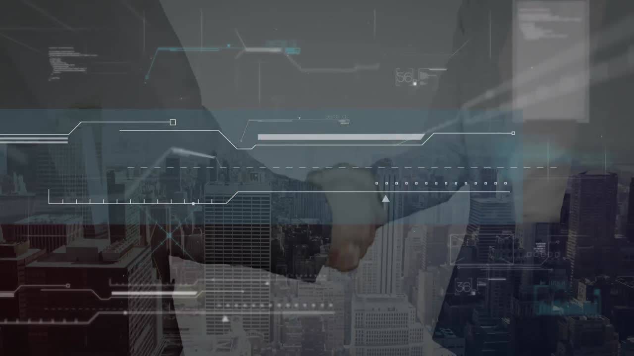 procesamiento de datos sobre la sección media de hombre de negocios y mujer de negocios estrechando la mano contra el paisaje urbano