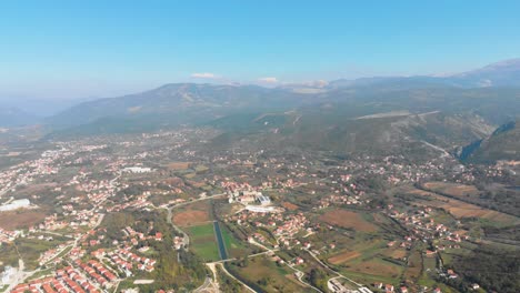 Helicóptero-Que-Establece-Vistas-Panorámicas-Sobre-El-Paisaje-Del-País-De-Croacia