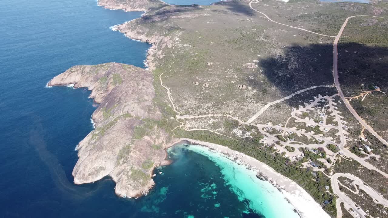 럭키 베이는 호주 서부 케이프 르 그랜드 국립공원에 위치한 만입니다.