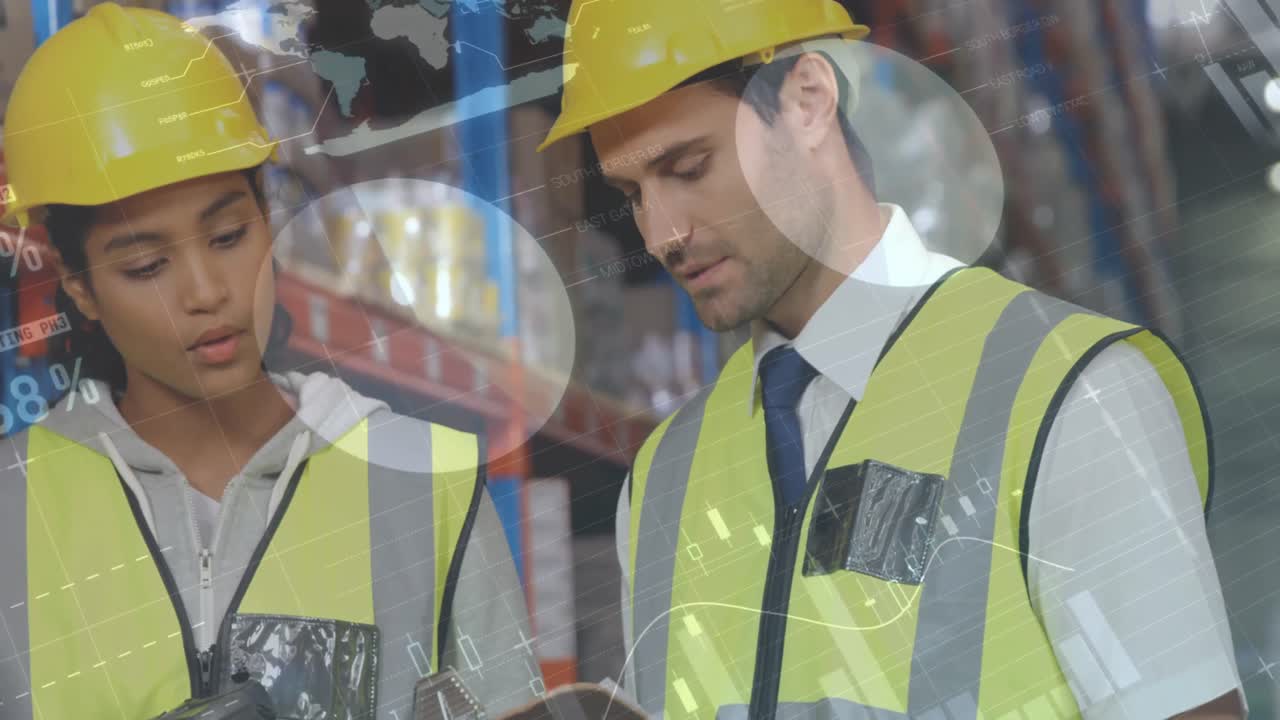 창고에서 토론하는 다양한 남성과 여성 감독자에 대한 통계 데이터 처리