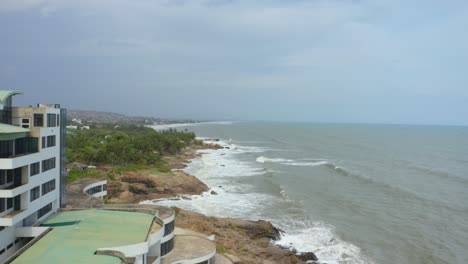 aerial shot of a breathtaking how under the cloudy skies_8