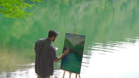 painter painting.