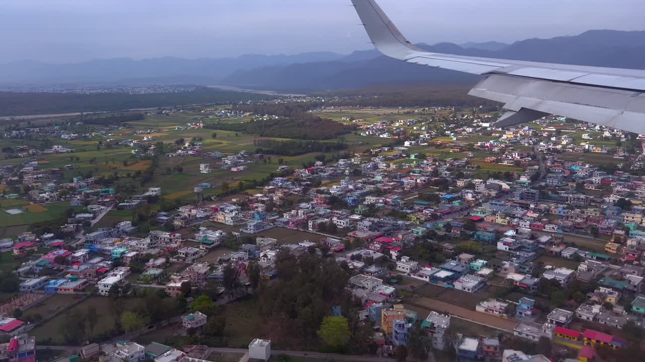 델리 에서 스리나가르 까지: 하늘 을 향한 여행