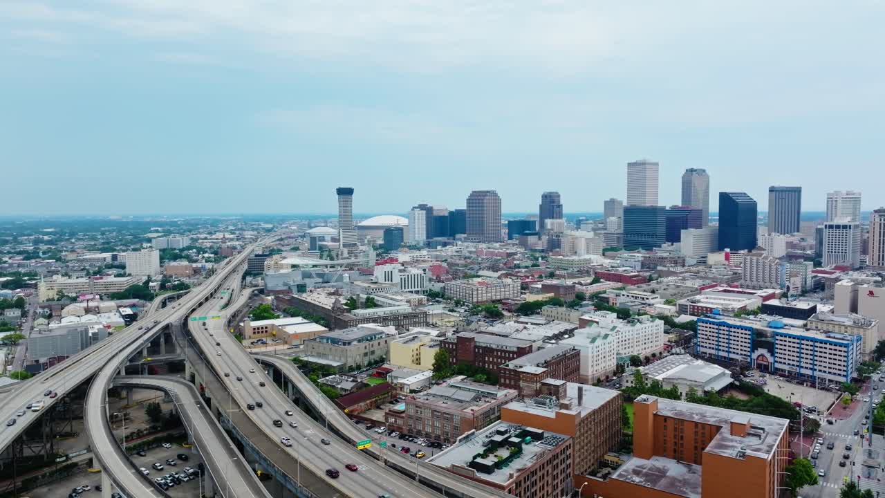 Central Business District And The Pontchartrain Expressway Interstate 10 (I-10) In New Orleans, Louisiana, USA. Aerial Shot