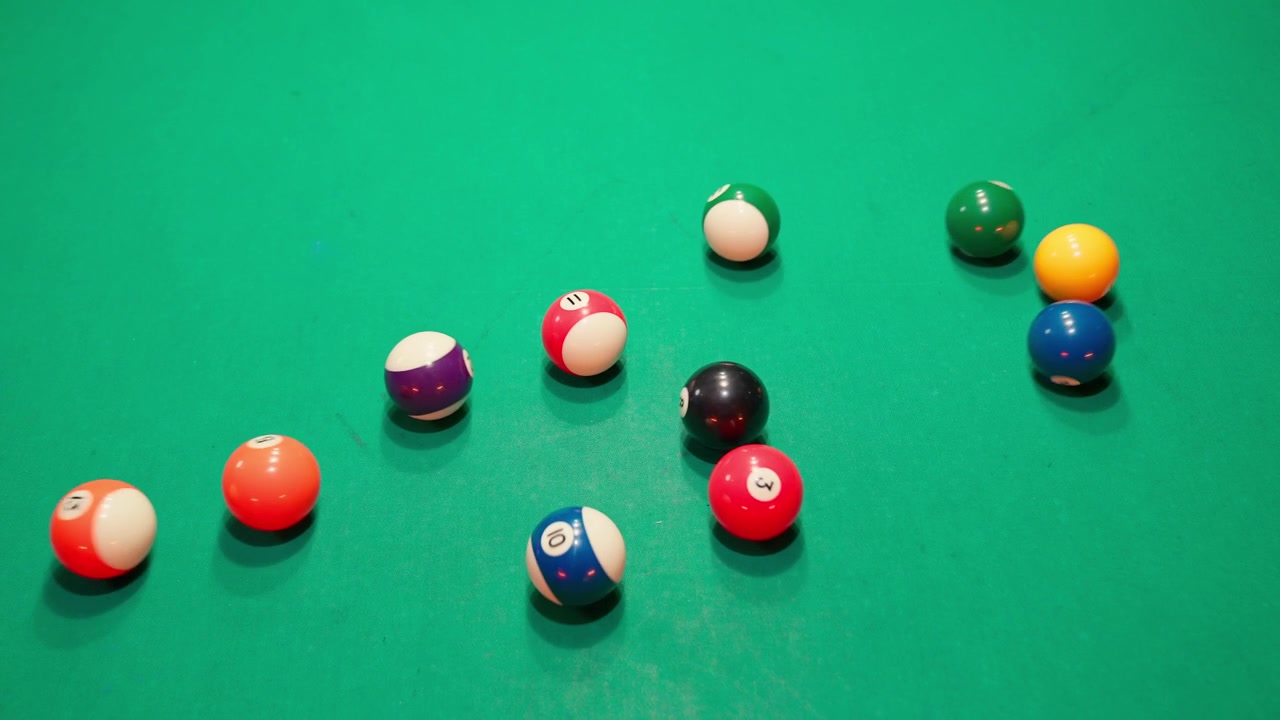 Cue Ball Breaking and Scattering Pool Balls on Green Table