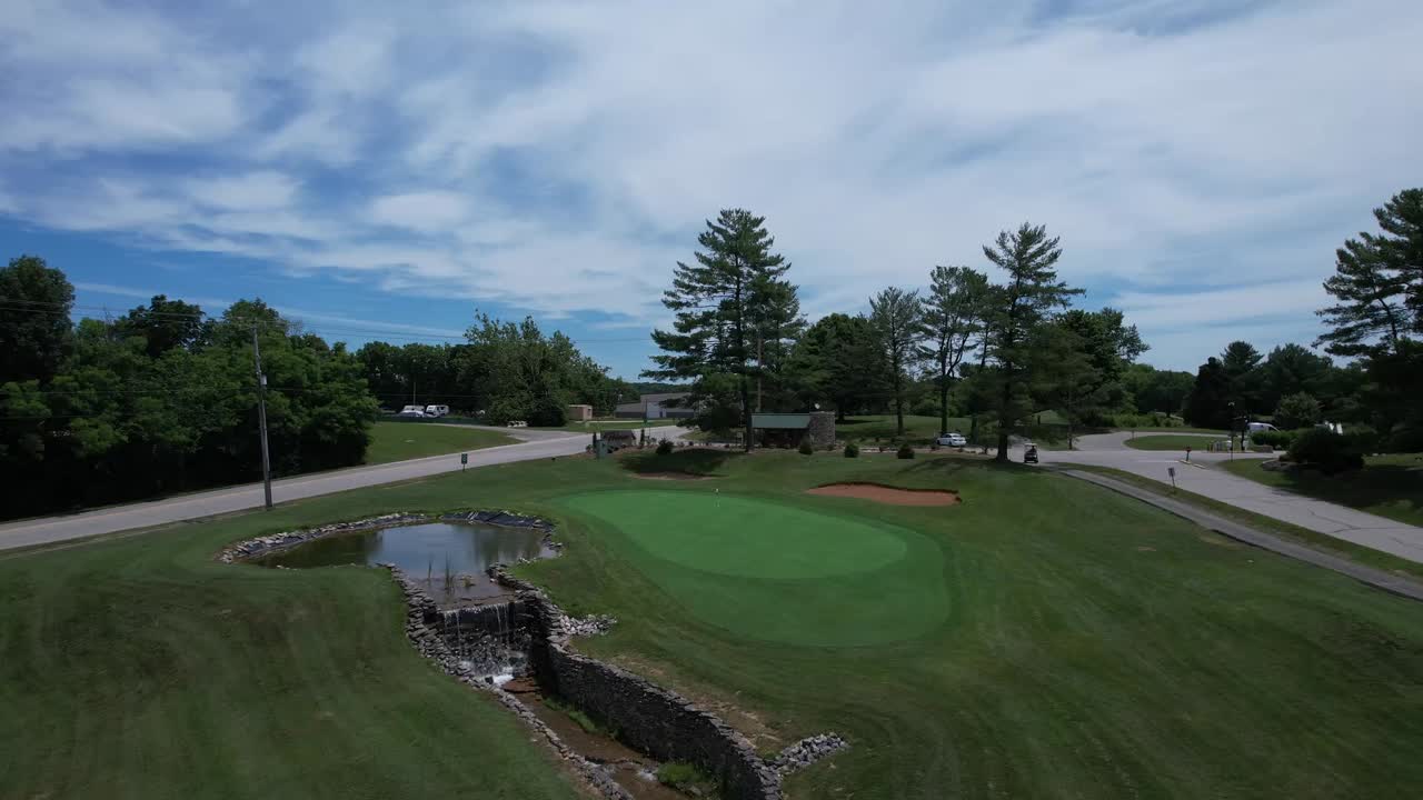 기능 폭포 골프 코스 홀