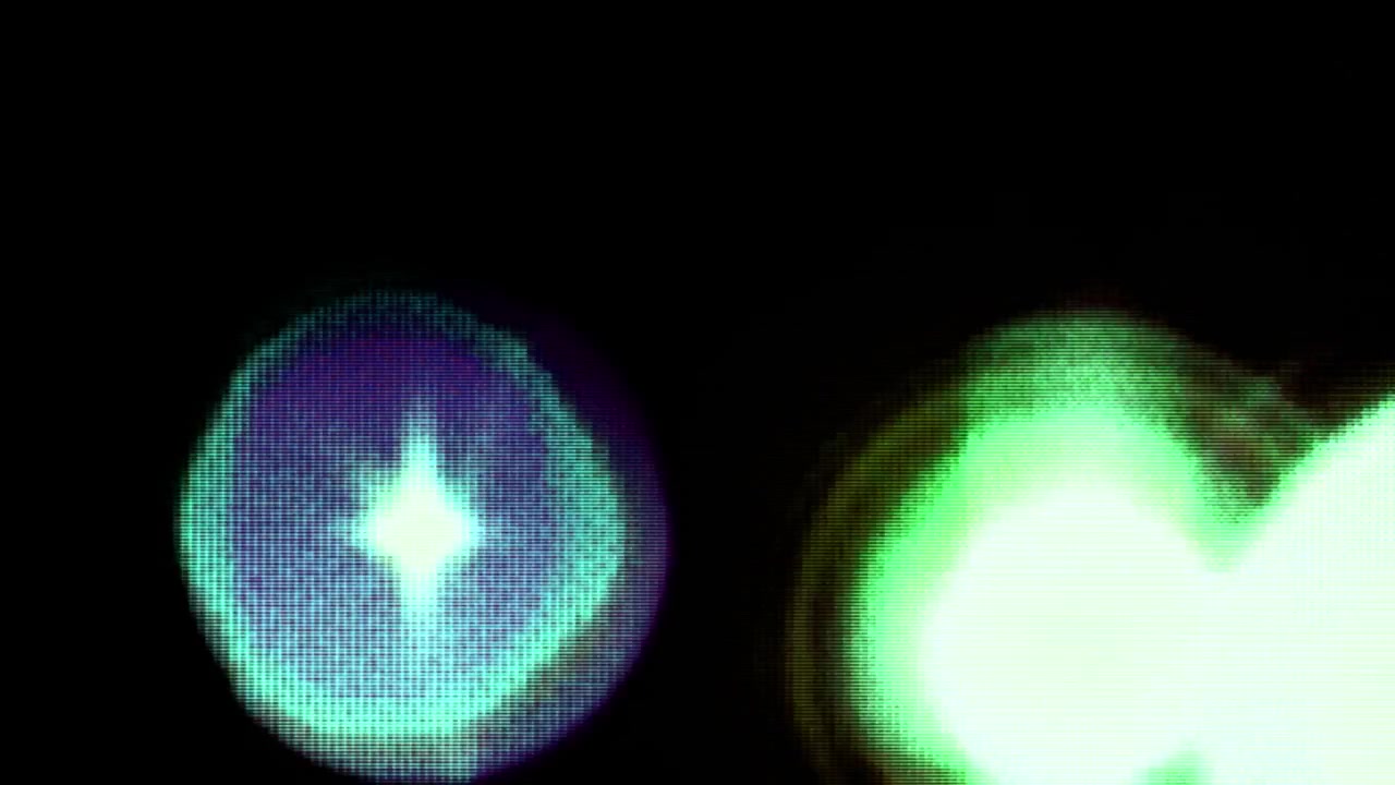 Siyah Arka Plan Üzerinde Soyut Yanıp Sönen Yeşil Işık Bokeh Efekti