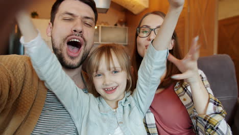 happy family selfie