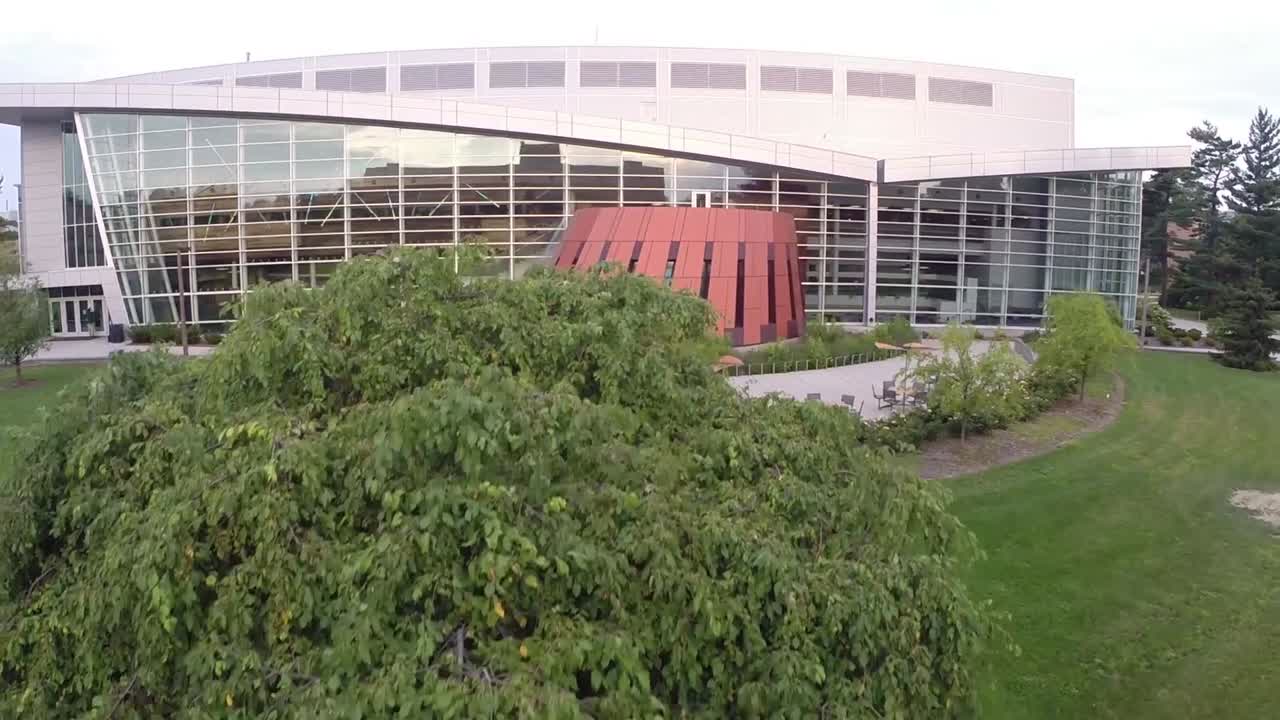 미시간 주립 대학 항공 4k의 브로디