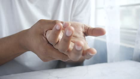 dolor en la mano y la muñeca