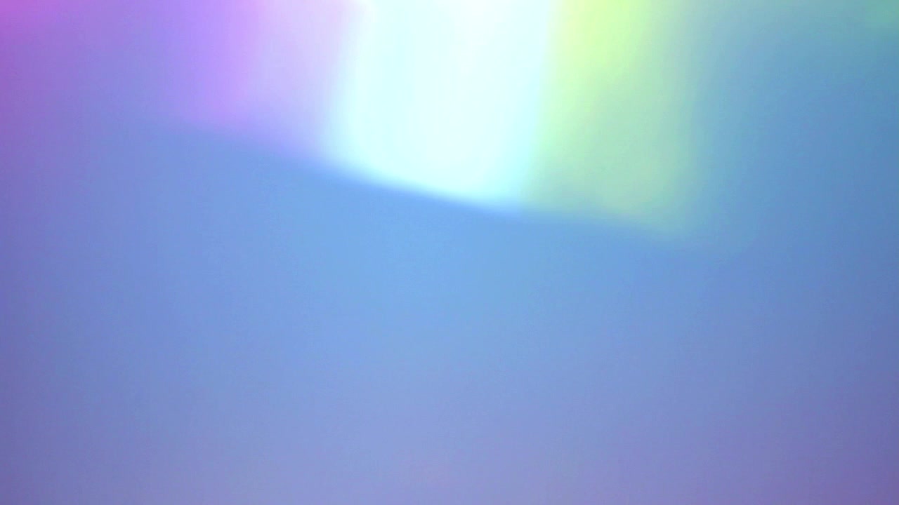 Transizione dinamica e colorata con effetti di luce e bagliori dell'obiettivo