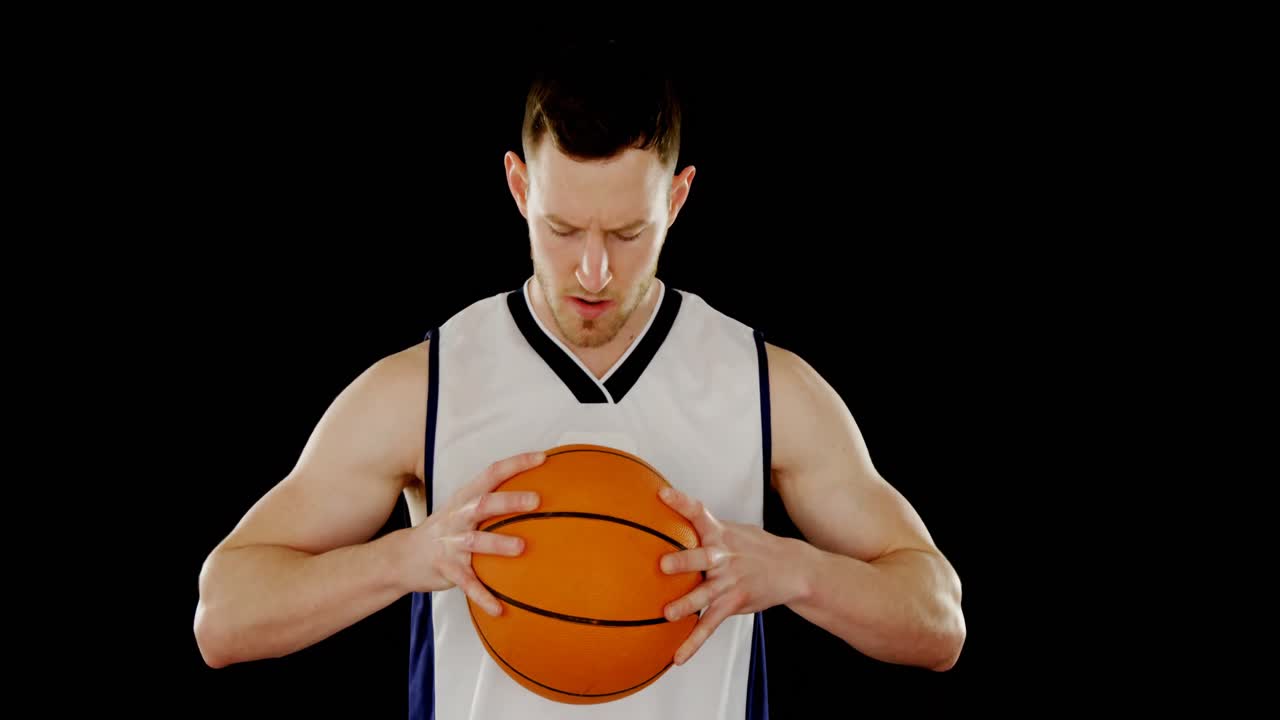 해변 4k에서 즐기는 관광객