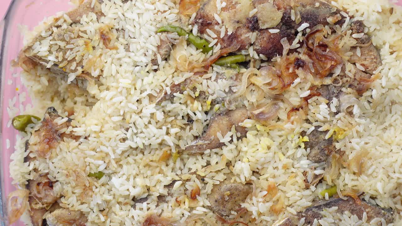 receta deliciosa de pescado biryani