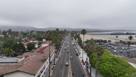 santa bárbara, california, vista de la calle cabrillo