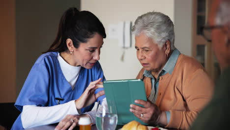 a woman doctor talking to a patient